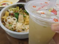 -丽丽三鲜螺蛳粉(田林路店)