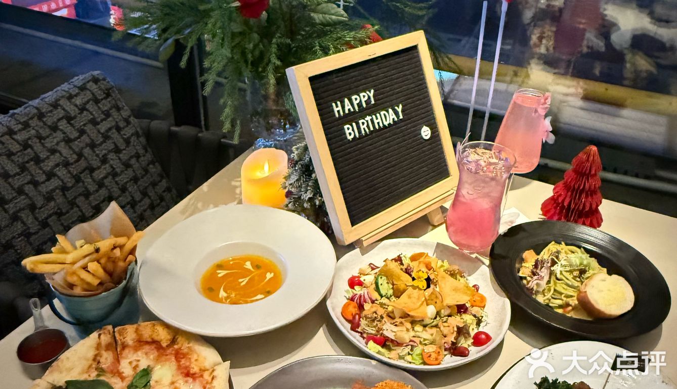 圣诞绝美江景餐厅🍴…这个夜色太美🏙️！