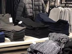 -H&M(鹏欣水游城店)