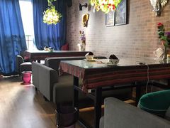 卡座-忘忧草融合私房菜(红鼎国际店)