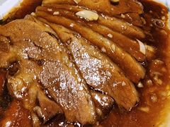 -老码头黑皮肘子锅包肉熏酱水饺(文政街店)