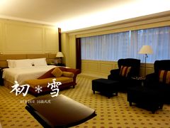 -深圳富苑皇冠假日套房酒店