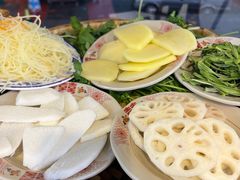 -卤校长老火锅毕节店(招商花园城店)