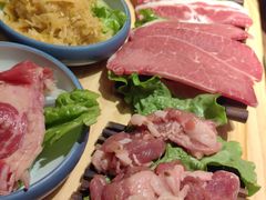 -明洞阿姨·韩式酱蟹烤肉·创意料理(三元桥店)