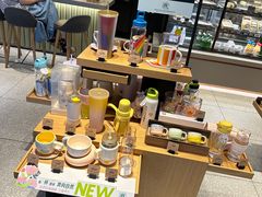 -星巴克臻选(上海中环广场2F店)