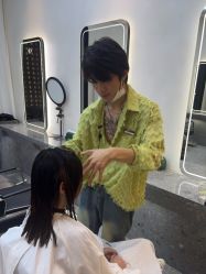 -苏豪美发S A L O N烫发染发