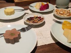 -梅间堂茶馆(绿地缤纷城店)
