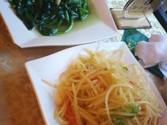 -维吾尔餐厅(宜山路店)