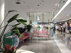 -百荣世贸商城