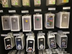 -LINE FRIENDS Garosu-gil Flagship Store