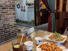 -东口码头·烧鸽子·鱼头泡饼·地方菜(金鹰悦城店)