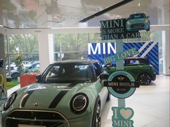 -北京盈之宝宝马&MINI4S店(望京店)