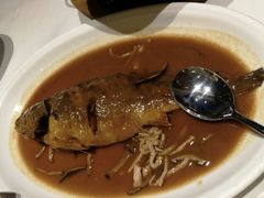 川酱干烧黄金斑-万龙洲海鲜(大兴绿地缤纷城店)