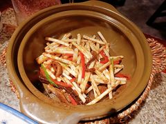 砂锅花生脆芽-南京大牌档(人民广场店)