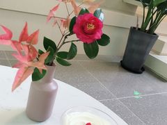 -红宝石·鲜奶小方·海派西点房(南丹店)