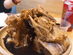 -万和春排骨砂锅米饭(新业广场店)