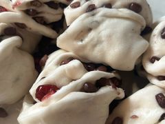 -白玉兰食品甜凤店(合生汇店)