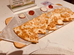 墨西哥芝士牛肉烤饼-TA'塔雀 墨西哥餐厅(江都金鹰店)
