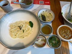 -馋三尺蟹粉小笼(人民广场店)