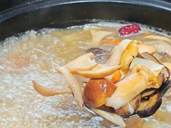 -野菌皇海景野生菌火锅(滨海大道店)