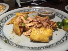 -大头虾越式风味餐厅(光明广场店)