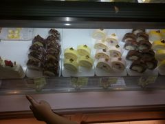 -花花卷卷·鲜食蛋糕(静安久光百货店)