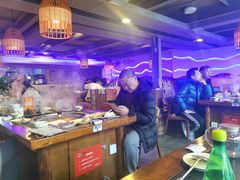 大堂-挂雪铁锅炖大鹅