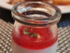 红丝绒蛋糕-帝豪酒店•马可勃罗西餐厅