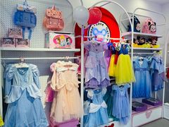 -浙江华贸鞋业服饰城
