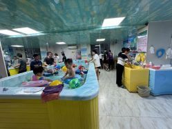 -小鸭先知婴儿游泳馆