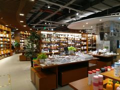 -博览书店(越秀悦汇天地店)