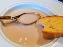 奶油蘑菇汤-额尔敦牛厨师铜板烧