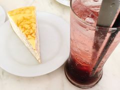 -Nadeje(Plaza Mahkota)