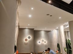 -莲餐厅·湖北菜·潜江小龙虾店(愚园路店)