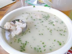 鱼头豆腐汤-花悦农庄 | 烧鸡·竹筒饭(沙迳高沙温泉香溪堡店)