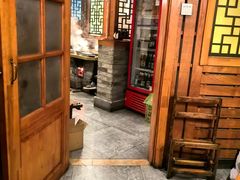 -万里闯关东铁锅炖菜馆(高新旗舰店)