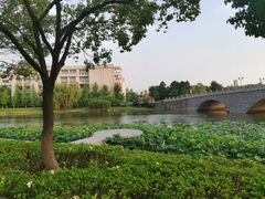 -公益图书馆(江南大学店)