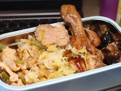 -同济大学本部学苑饮食广场