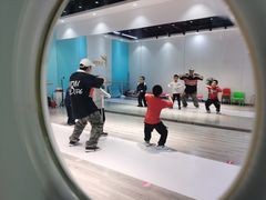-艺熠舞蹈口才主持表演艺术中心(爱琴海校区)