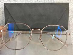 -爱视眸Eyeblling眼镜·依视路·蔡司镜片折扣店(百联南方商城购物中心)