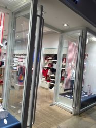 -Petit Bateau(静安嘉里中心店)