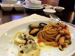 -卡佩罗意大利餐厅及酒吧Al Cappello Trattoria