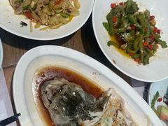 -黄泥岗·地道湖北菜(奥特莱斯店)