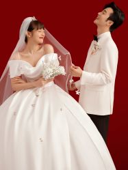 点击看大图 -至臻微拉婚纱摄影