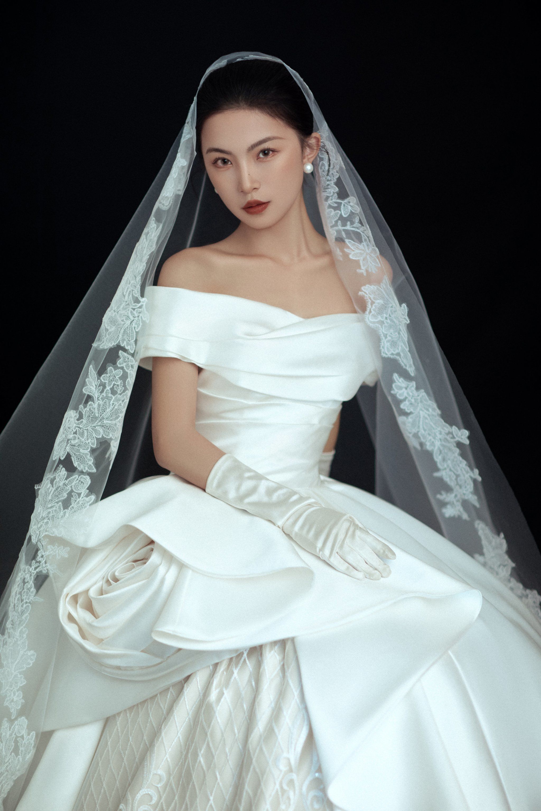 极简内景白色婚纱 干净浪漫✨