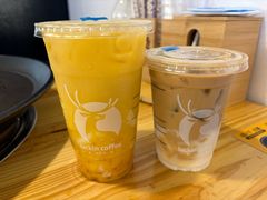 -瑞幸咖啡(江汉路中山大道店)