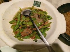 -绿草地·湘菜(酃湖师院店)