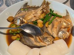 鲳鱼烧年糕-荣小馆(临海世纪花城店)