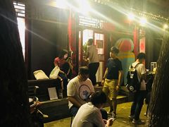 等位区-炒豆合作社(东四总店)