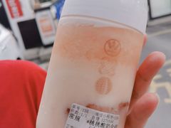桃桃酸奶金砖-沪上阿姨·精选茶饮(南开白堤路店)